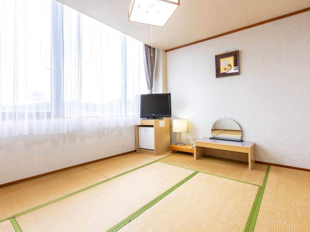 โอโย 44665 ซันโฮเต็ล คูราโยชิ Hotel Kurayoshi ภายนอก รูปภาพ